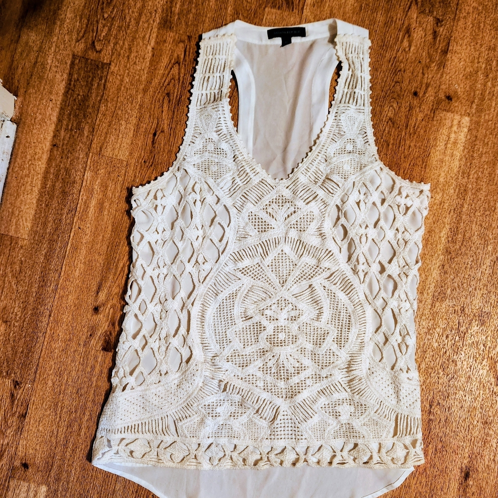 Banana Republic Cream Lace V-Neck Blouse